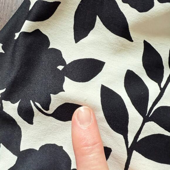 Kate Spade New York 'Geranium Grove' Belted Plunge Halter 1Pc Black White Floral - Picture 11 of 12